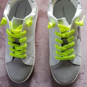 Steve Madden Rezume Sneakers